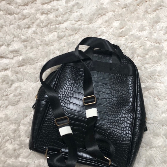 Back pack - Picture 2 of 6